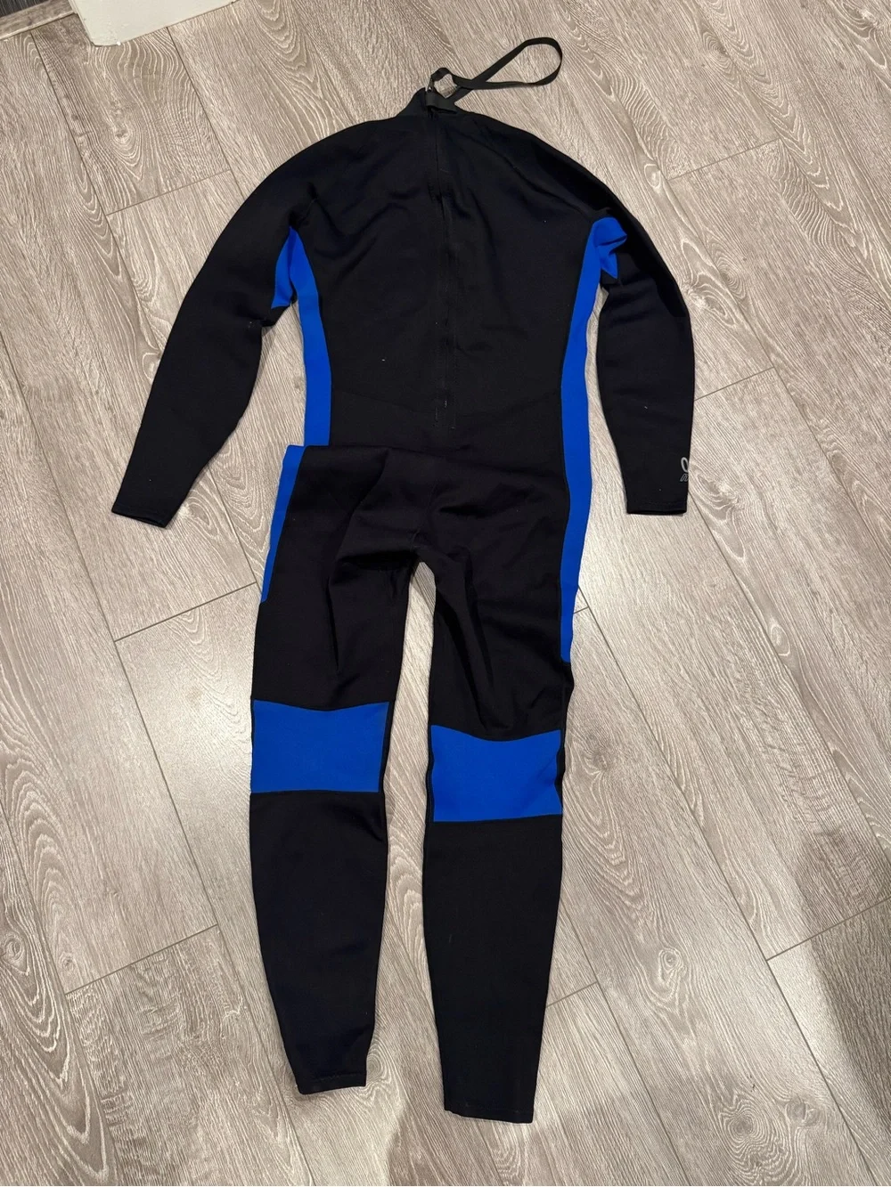 Scubamax Men’s‎ Black Wetsuit with Blue Panels Surf Beachy Athletic